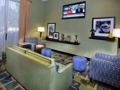 Hotel Hampton 3*