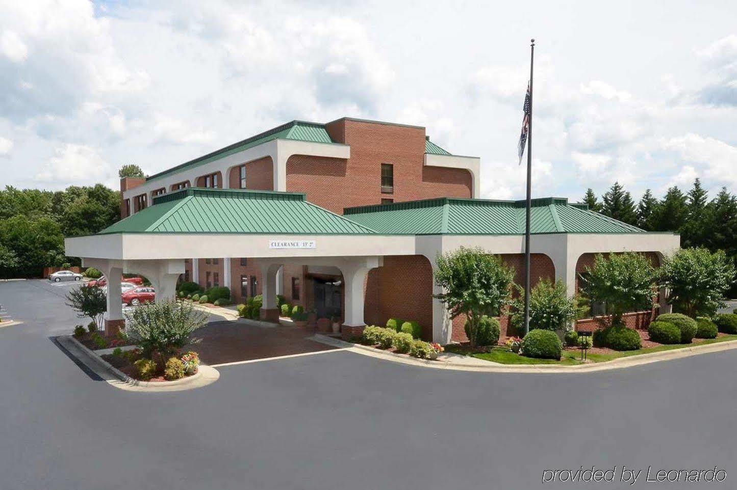 Hampton Hotel